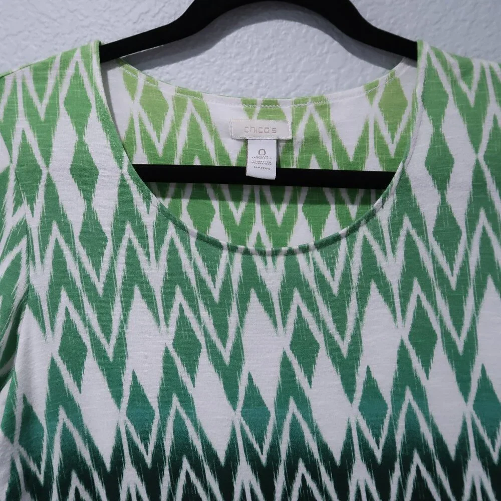 Chicos Womens Easywear Top 3/4 Sleeve Geometric Print Ombre Scoop Neck Shirt 0 - Picture 3 of 13